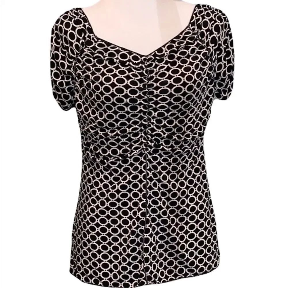 Euc Max Studio stretch ruched blouse circle sz m